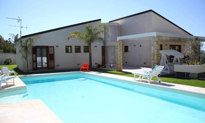 Alcamo Marina House | Holiday house Alcamo Marina for 1 - 7 persons with 3 bedrooms - Holiday house