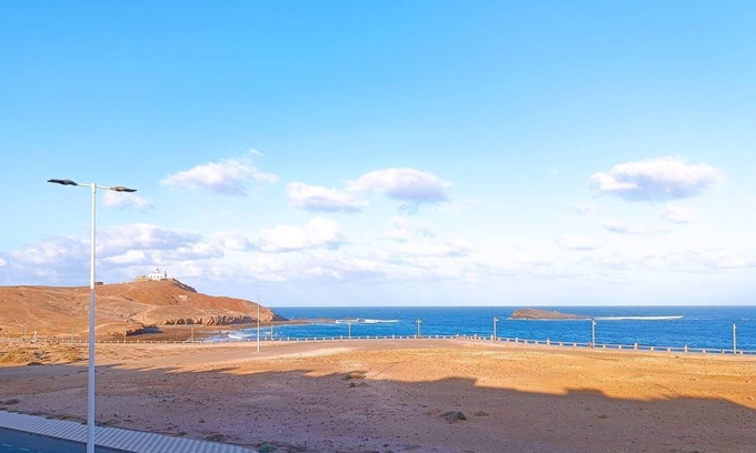 Playa de Arinaga House | Holiday house Arinaga for 1 - 8 persons with 4 bedrooms - Row house