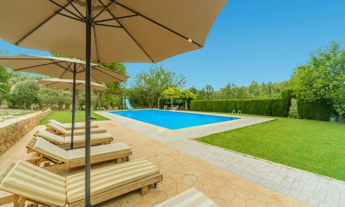 Carcabuey House | Holiday house Carcabuey for 1 - 19 persons with 7 bedrooms - Holiday house