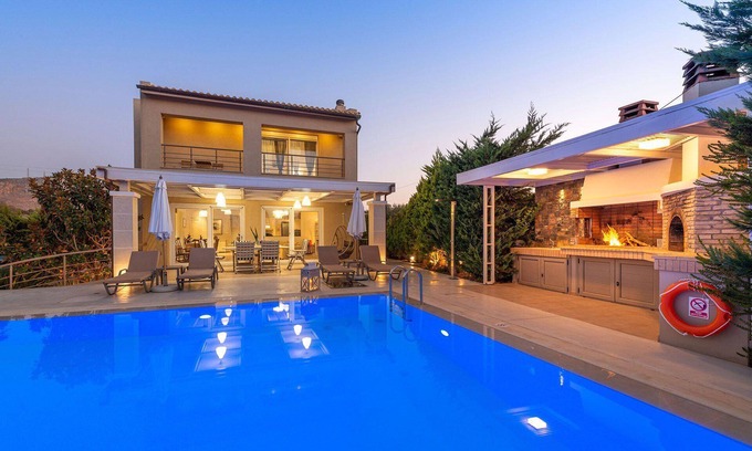 Kato Gouves House | Holiday house Chersonissos for 1 - 8 persons with 4 bedrooms - Holiday home