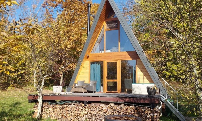 Telega House | Holiday house Cimpina for 1 - 4 persons with 1 bedroom - Row house