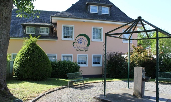 Daun House | Holiday house Daun (Stadt) for 1 - 12 persons with 5 bedrooms - Holiday home