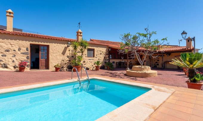 La Solana House | Holiday house Vega de San Mateo for 1 - 5 persons with 2 bedrooms - Holiday house