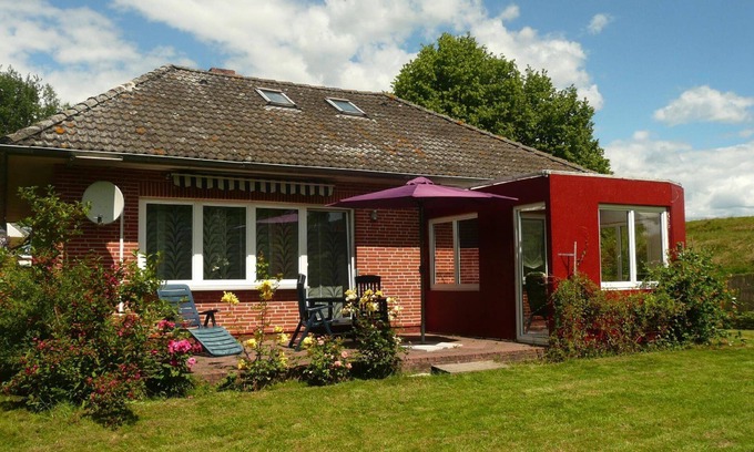Dithmarschen House | Holiday house Hennstedt for 1 - 8 persons with 4 bedrooms - Holiday home
