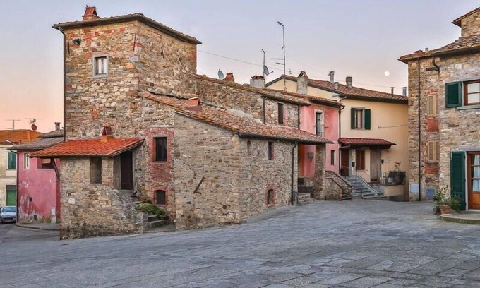 Pergine Valdarno House | Holiday house Pergine Valdarno for 1 - 6 persons with 3 bedrooms - Holiday home