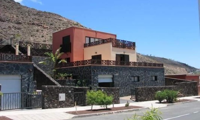 Morro Jable House | Holiday house Morro Jable for 2 - 6 persons with 3 bedrooms - Holiday home