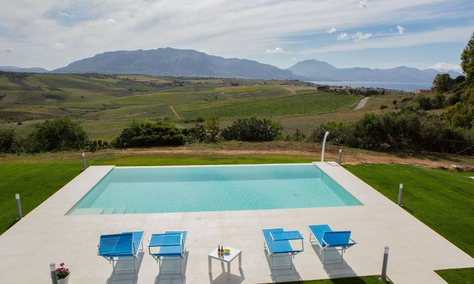 Partinico House | Holiday house Partinico for 1 - 10 persons with 3 bedrooms - Holiday home