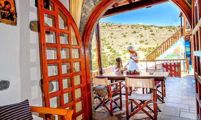 Mavrikiano House | Holiday house Plaka for 1 - 4 persons with 2 bedrooms - Twin house