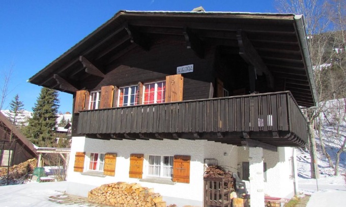 Soerenberg Ski Chalet | Holiday house Sörenberg for 1 - 8 persons with 3 bedrooms - Chalet