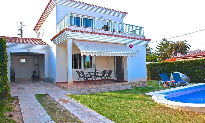 Vinaros House | Holiday house Vinaròs for 1 - 6 persons with 3 bedrooms - Holiday house