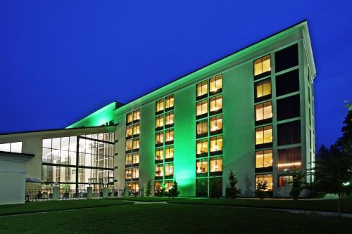 Asheville Hotel | Holiday Inn Asheville - Biltmore West by IHG