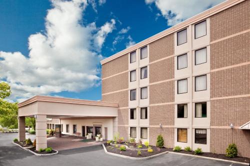 Auburn Hotel | Holiday Inn Auburn-Finger Lakes Region by IHG
