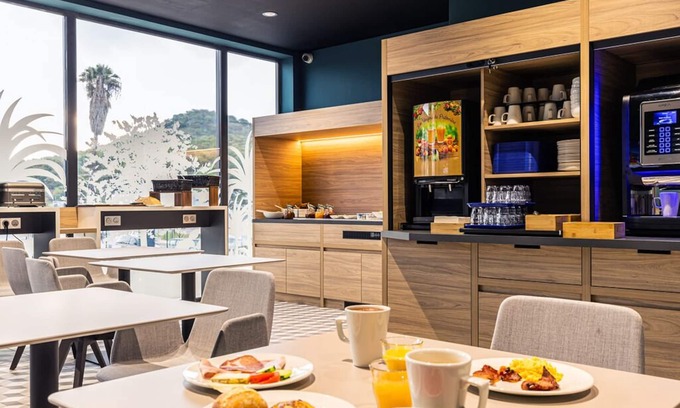 Ajaccio Hotel | Holiday Inn Express Ajaccio by IHG