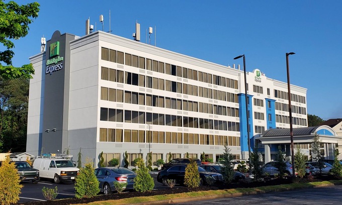 Town Center Hotel | Holiday Inn Express - Atlanta/Kennesaw by IHG