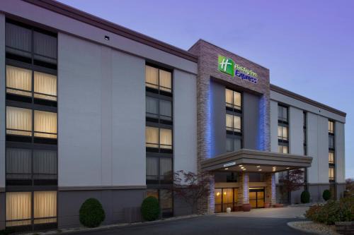 Woburn Hotel | Holiday Inn Express Boston North-Woburn by IHG