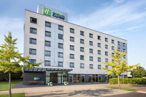 Duesseltal Hotel | Holiday Inn Express Düsseldorf - City North by IHG