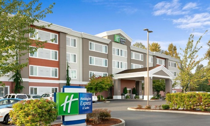 Marysville Hotel | Holiday Inn Express Hotel & Suites Marysville by IHG
