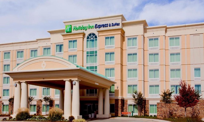 Jackson Hotel | Holiday Inn Express Hotel & Suites Jackson Northeast by IHG