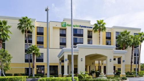 Ludlam Hotel | Holiday Inn Express Hotel & Suites Kendall East-Miami by IHG