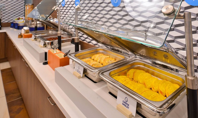 Niles Hotel | Holiday Inn Express Hotel & Suites Niles by IHG