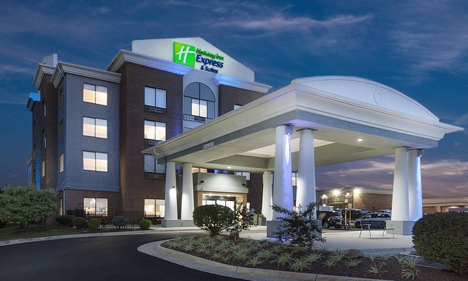 West Fairfax Hotel | Holiday Inn Express Hotel & Suites Culpeper by IHG