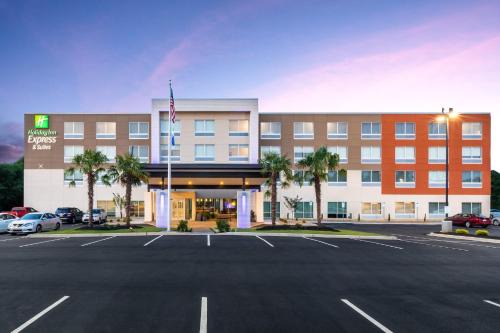 Wade Hampton Hotel | Holiday Inn Express & Suites - Greenville - Taylors by IHG