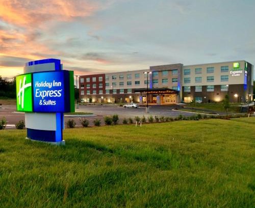 Umstead Hotel | Holiday Inn Express & Suites Raleigh Airport - Brier Creek by IHG