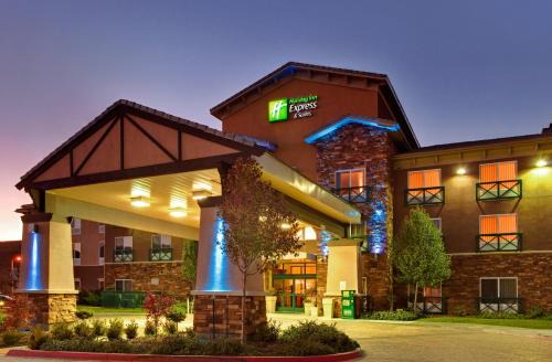 Keene Hotel | Holiday Inn Express Tehachapi by IHG