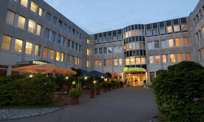 Neu-Isenburg Hotel | Holiday Inn Frankfurt Airport - Neu-Isenburg by IHG