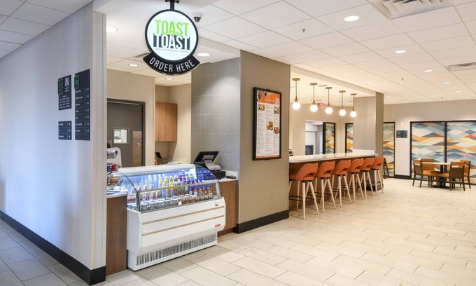 Fredericksburg Hotel | Holiday Inn Fredericksburg Conference Ctr by IHG
