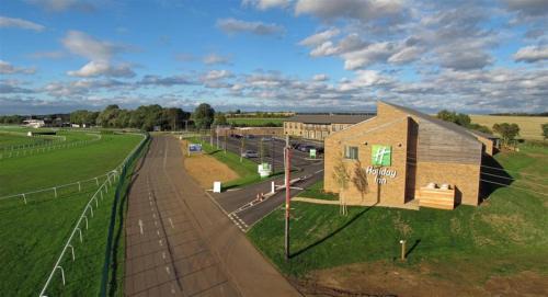 Brampton Hotel | Holiday Inn Huntingdon Racecourse by IHG