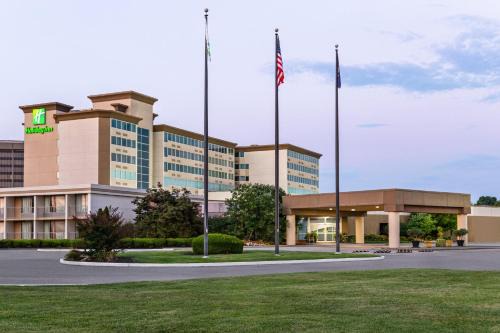 Jeffersontown Hotel | Holiday Inn Louisville East - Hurstbourne by IHG