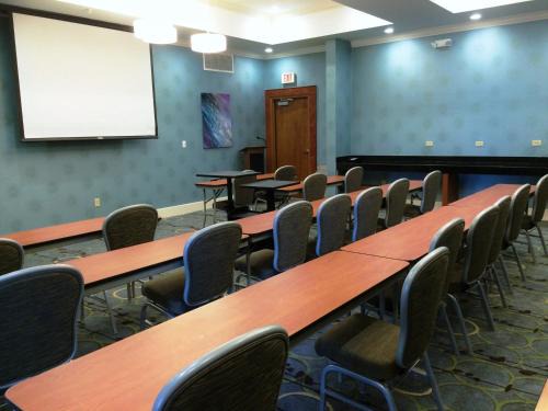 Santee Hotel | Holiday Inn Santee by IHG