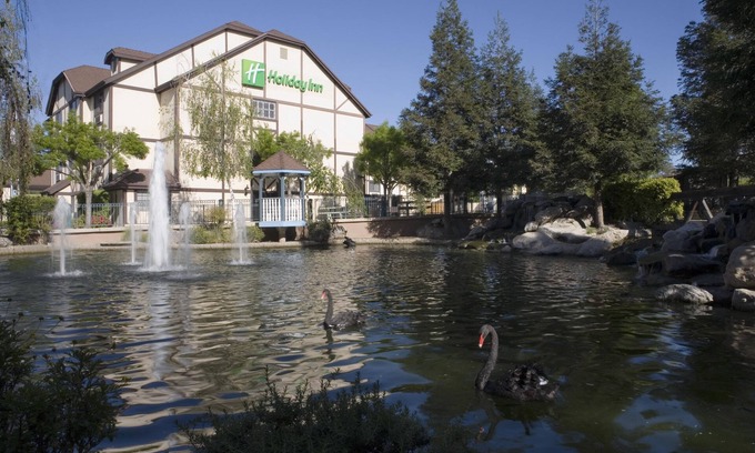 Selma Hotel | Holiday Inn Selma - Swancourt by IHG
