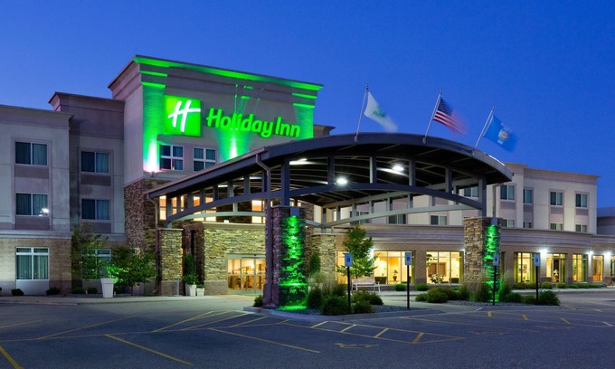 Stevens Point Hotel | Holiday Inn Stevens Point - Convention Ctr by IHG