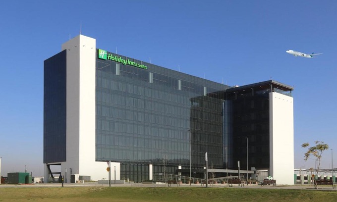 Zumpango Hotel | Holiday Inn & Suites - Mexico Felipe Angeles Airport by IHG