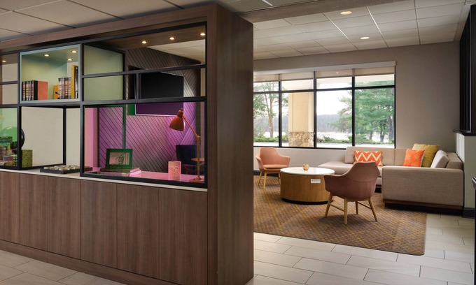 Marlborough Hotel | Holiday Inn & Suites Marlborough by IHG