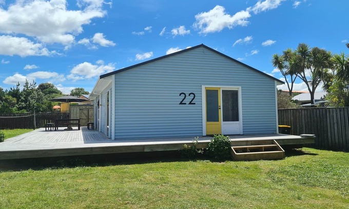 Waitarere Beach House | Holiday Pad on Hydrabad