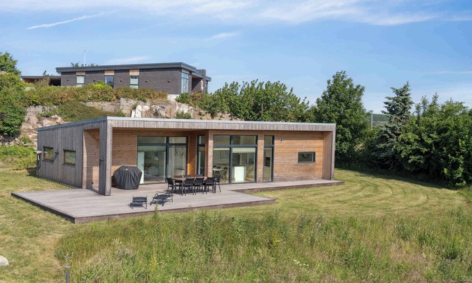Sandvig House | Holiday with comfort, nature & modern design