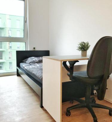 Lichtenberg Apartment | HolidayHome Apartments I Private Room in Shared Apartment