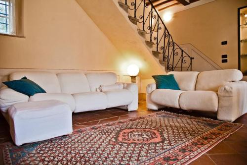 SantʼAndrea di Compito Villa | Holidayhome Villa Petra