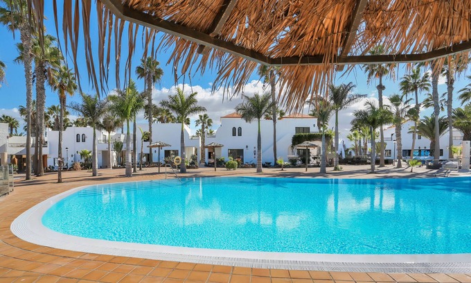 Corralejo Apartment | Holidays at 'Casa Amanay Dunas' with Shared Pool, Private Terrace and Wi-Fi