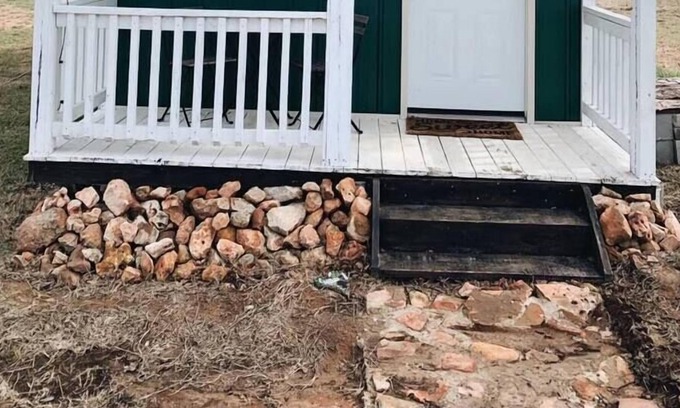 Rosston House | Holly-Day Tiny House