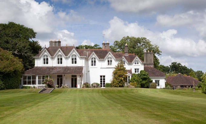 Emsworth Bed & Breakfast | Hollybank House