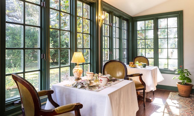 Hollymead Bed & Breakfast | Hollymead House
