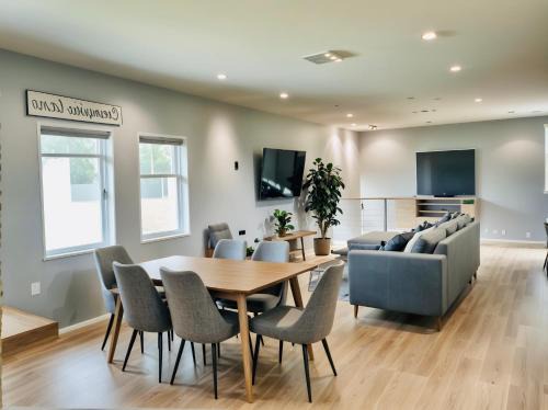 Pico-Union Apartment | Hollywood Boutique Residences with Free Parking