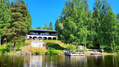 Konnevesi Villa | Holviranta