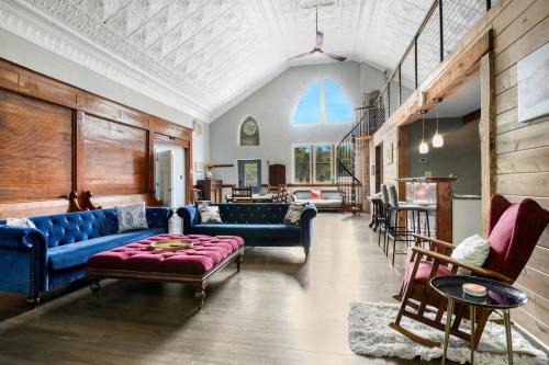 Sturgeon Bay House | Holy Smokes, what a stay! Spacious church convert