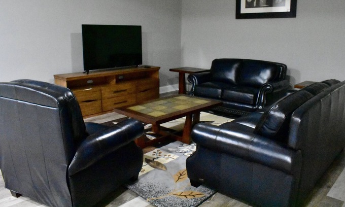 Terry Sanford Apartment | Home away from Home Downtown Luxury Loft