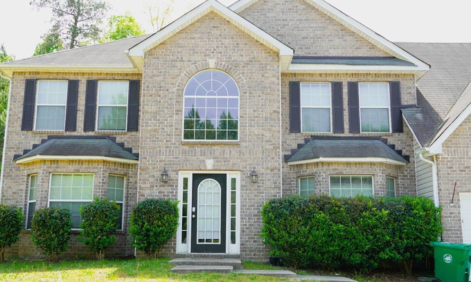 Ellenwood House | Home Away From Home!